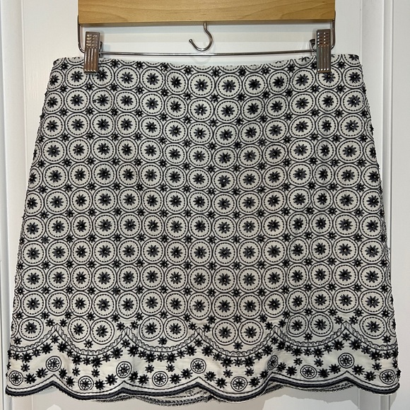 Club Monaco beaded skirt - Picture 1 of 3